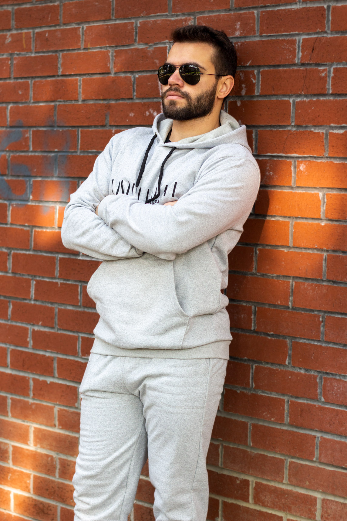 Erkek Gri Merinos Baskılı Bilek Lastikli Rahat Kapüşonlu Kanguru Cep Kalın Eşofman Takımı 22EESTMORS