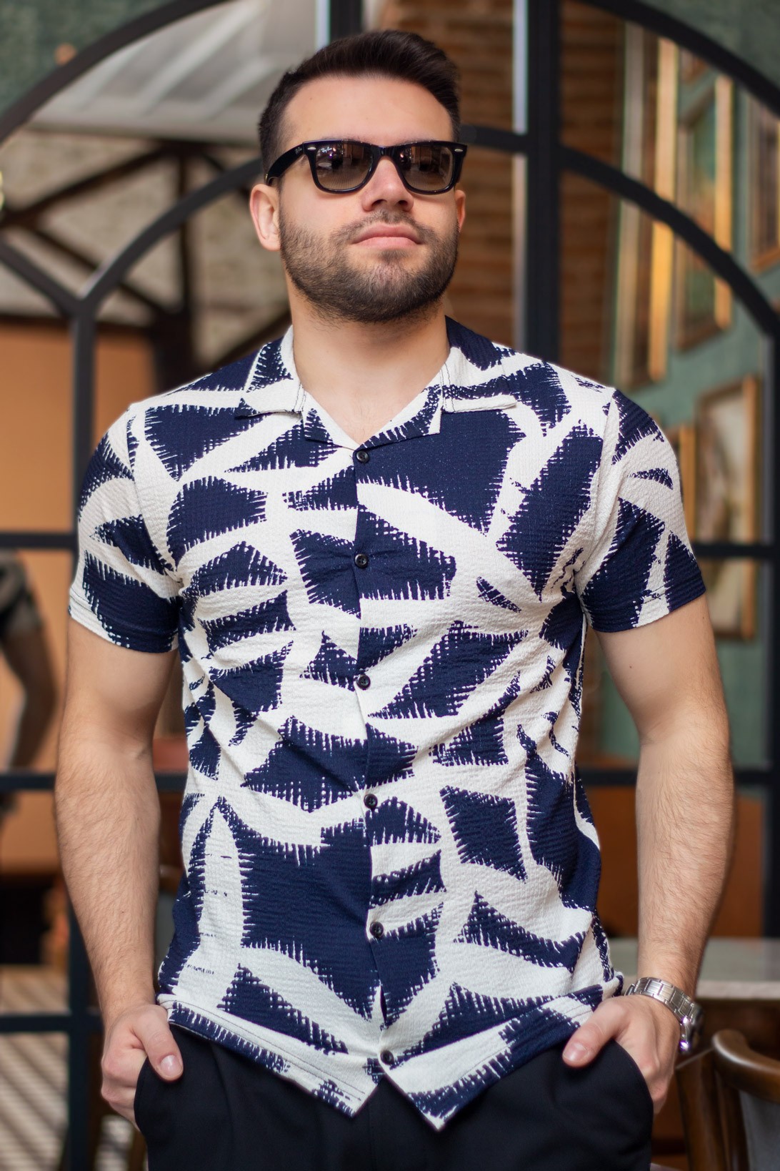 Erkek Lacivert Beyaz Desen Esnek Bürümcük Regular Fit Kısa Kol Gömlek 25EGMLGIMM