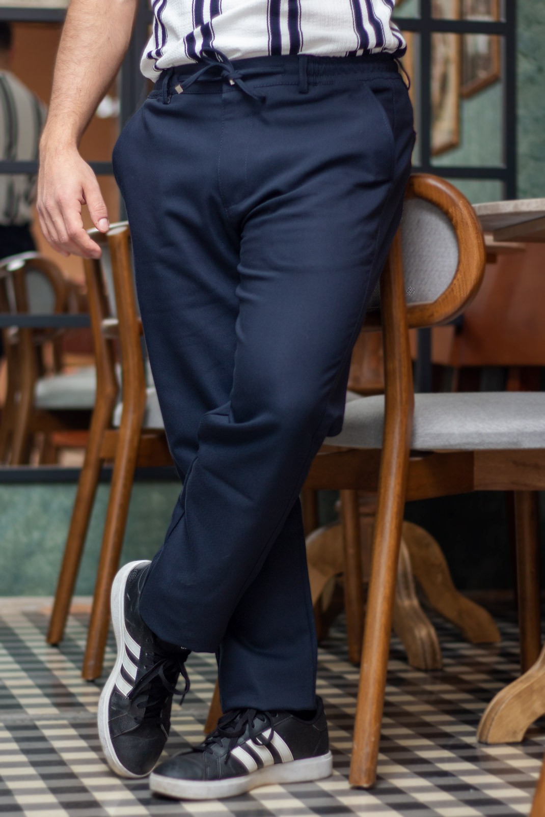 Erkek Lacivert Esnek Rahat Kumaş Beli Lastikli Bağcıklı Düz Paça Jogger Pantolon 25EPNTJASR