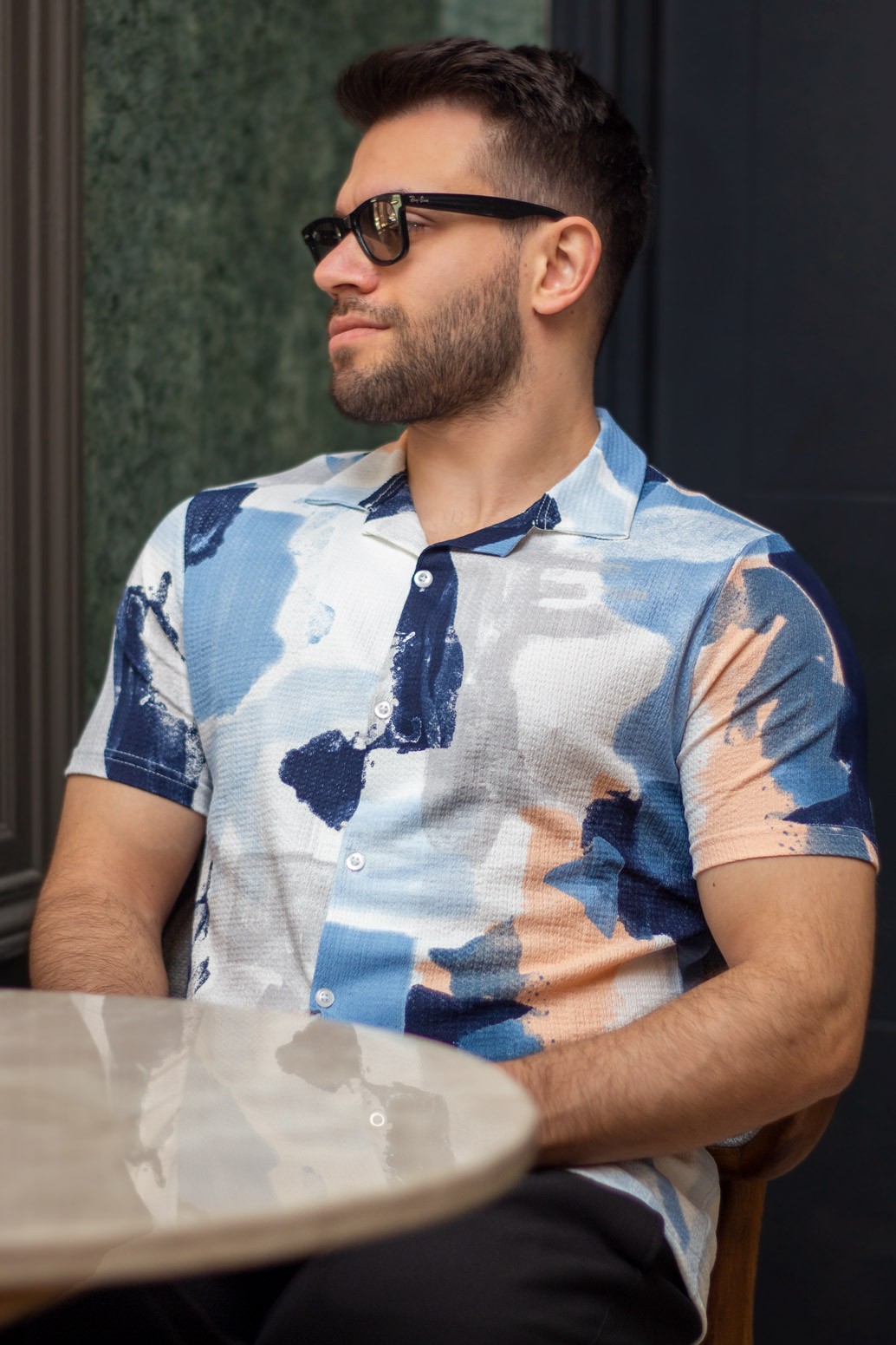 Erkek Açık Mavi Beyaz Desen Esnek Bürümcük Regular Fit Kısa Kol Gömlek 25EGMLGIMM