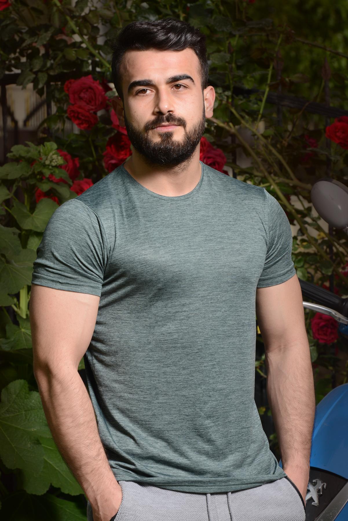 Erkek Yeşil Slim Fit Esnek Yuvarlak Bisiklet Yaka Kısa Kollu Tişört 21ETSHINCE