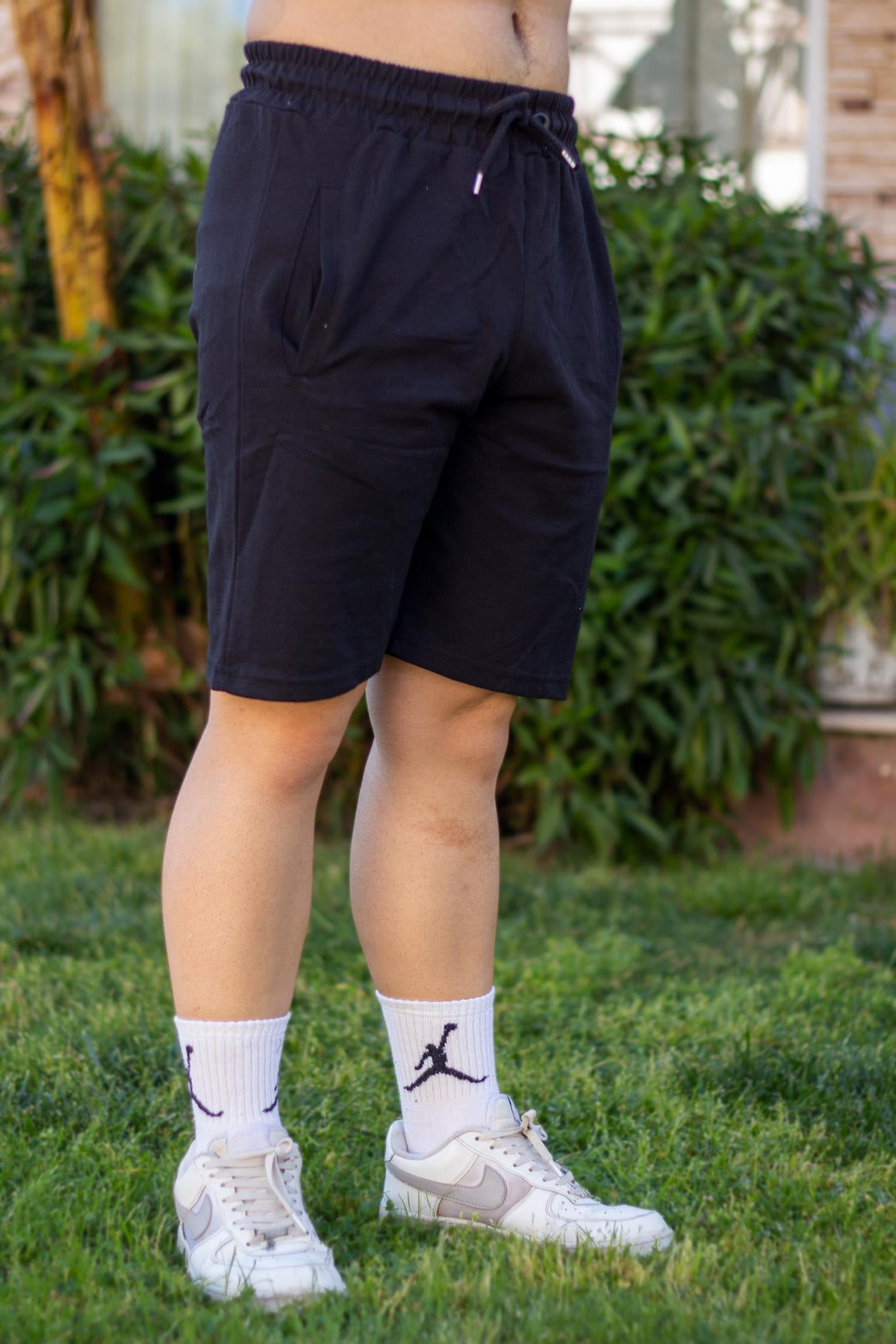 Erkek Siyah Çift Cep Bel Lastik ve İpli Pamuklu Rahat Basic Şort 24ESRTH203