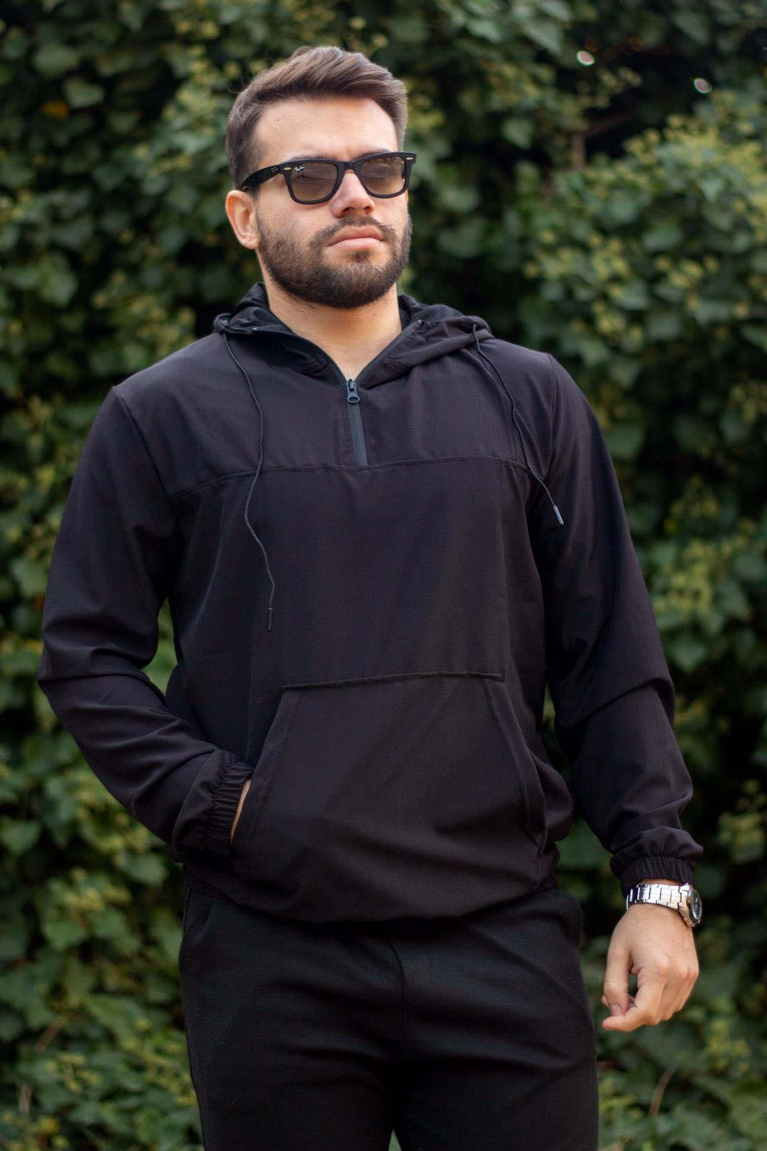 Erkek Siyah İnce Kol ve Bel Lastikli Yarım Fermuarlı Kapüşonlu Rüzgarlık Yağmurluk 23EYGMINAZ