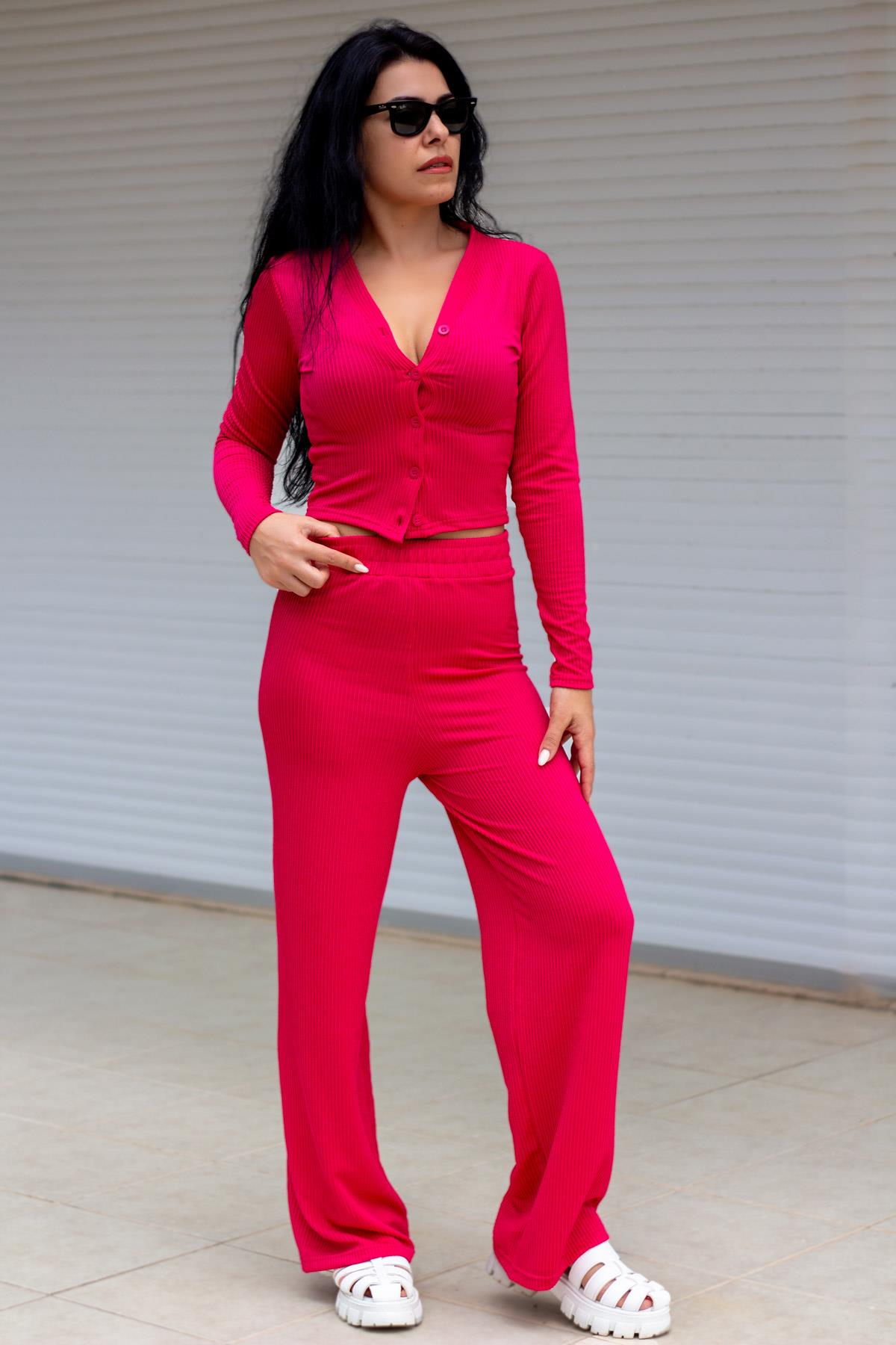 Kadın Fuşya Düğmeli Crop Bluz Yüksek Bel Bol Paça Bürümcük Takım 23KAUTX124