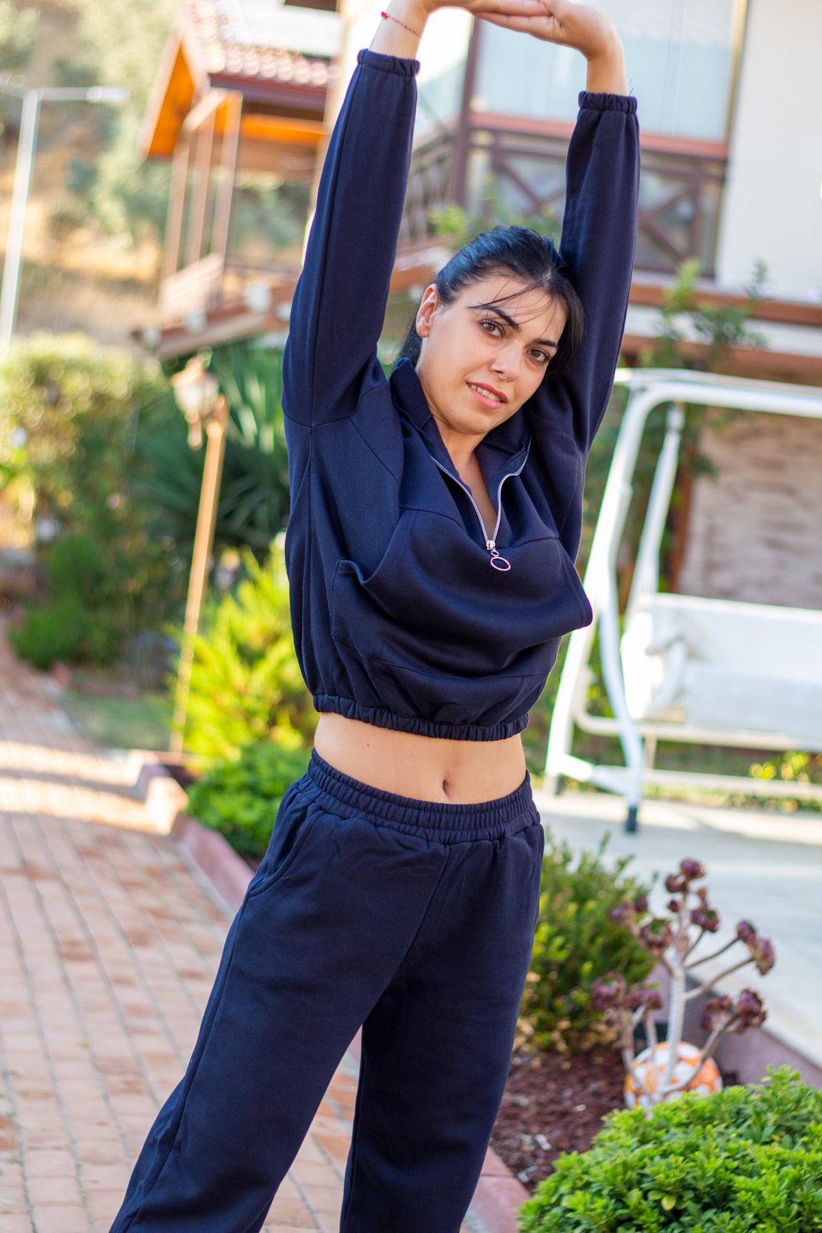 Kadın Lacivert Fermuarlı Crop Kanguru Cep Kalın Polarlı Sweat Eşofman Takımı 21KESANEWE