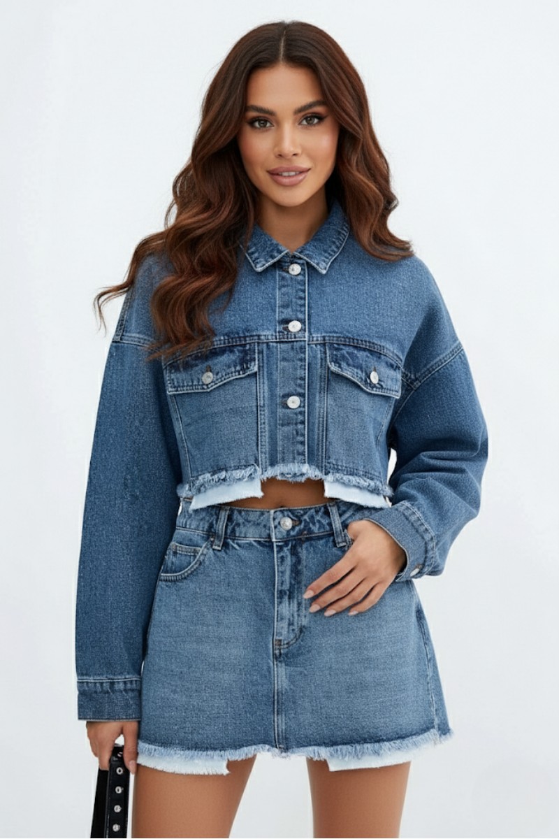 Kadın Mavi Astar Detaylı Saçaklı Uzun Kol Crop Kısa Kot Ceket 25KCKT6016