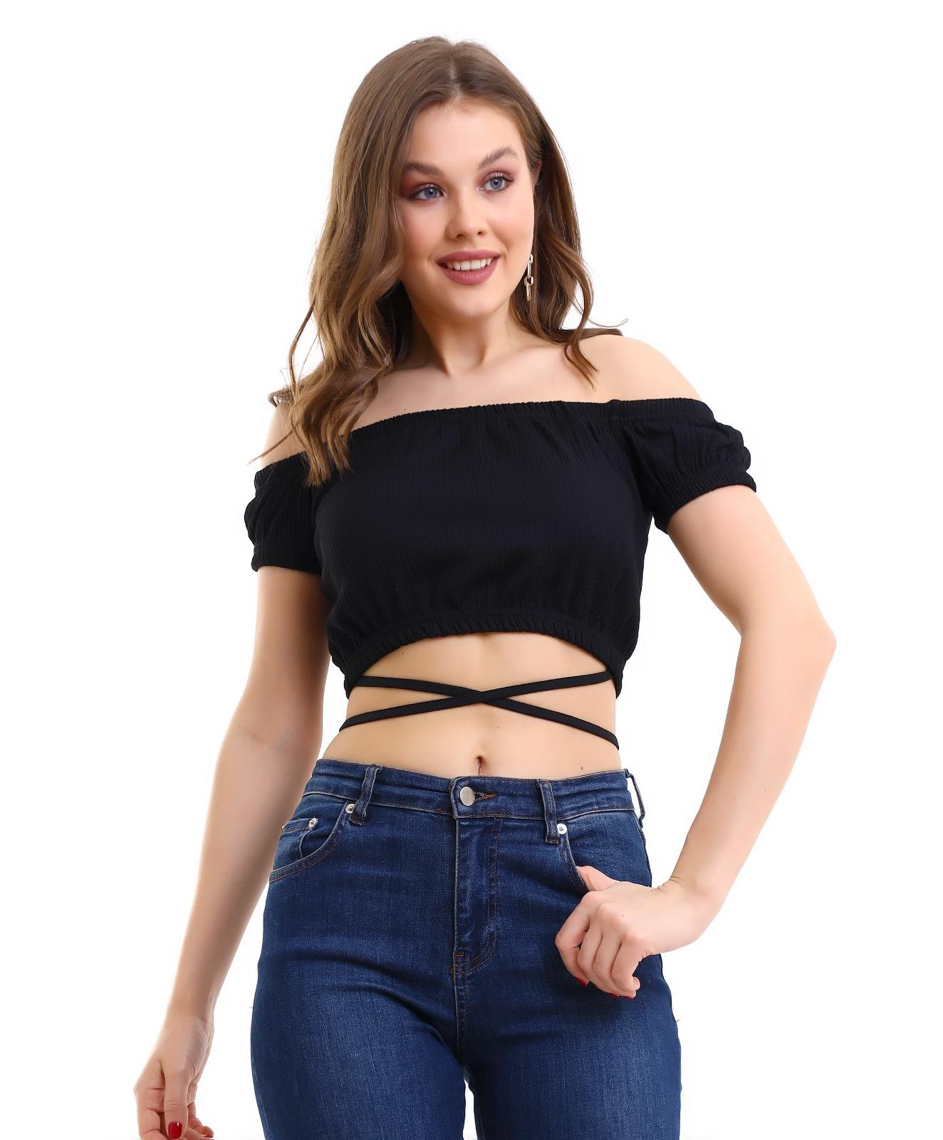 Kadın Siyah Bürümcük Kumaş Madonna Yaka Bel Bağlamalı Model Crop Bluz 23KBLZ0017