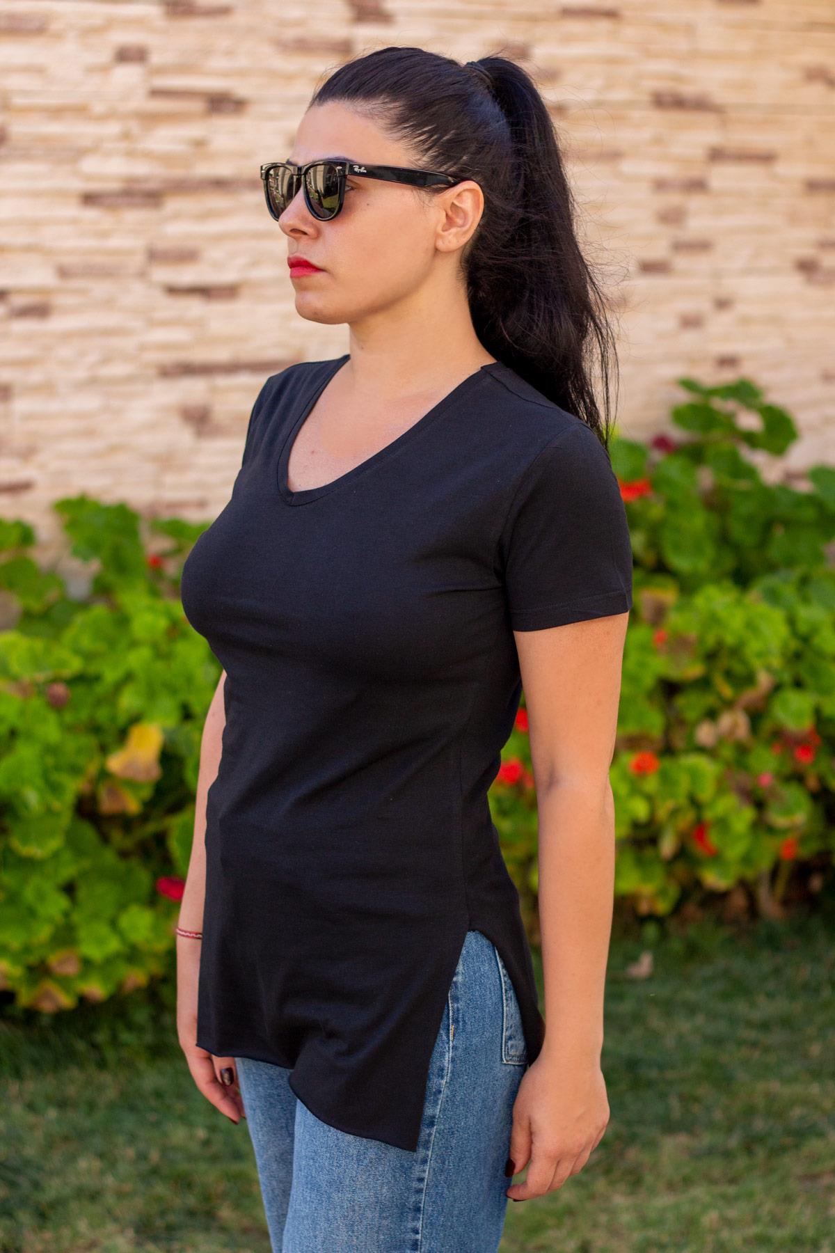 Kadın Siyah Kısa Kollu V Yaka Yırtmaçlı İnce Tunik Tişört 21KTNKYIRT