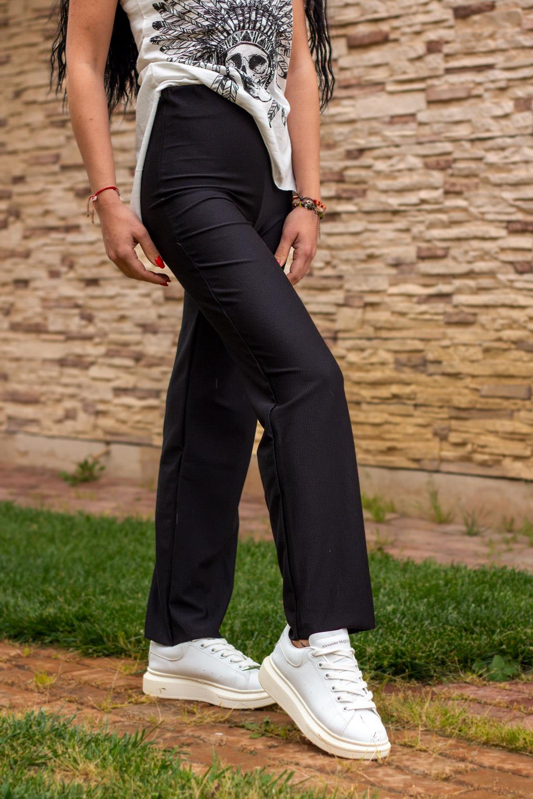 Kadın Siyah Klasik Beli Lastikli Fitilli İnce Pantolon 22KPNTFITL