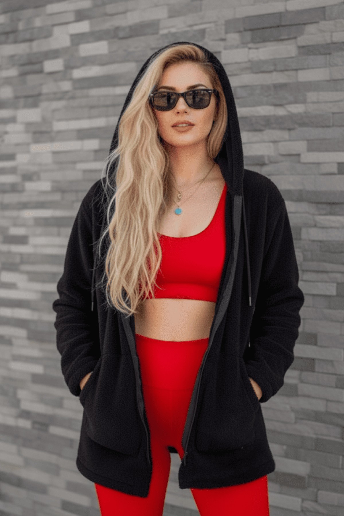 Kadın Siyah Peluş Kalın Fermuarlı Kapüşonlu Cepli Ceket 23KCKTMY50